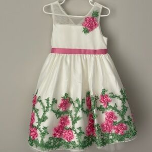 Beautiful Dress size 4